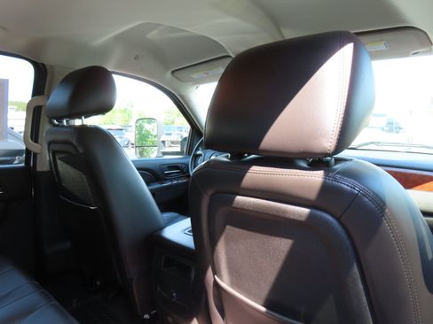 Used 2011 Chevrolet Silverado 3500 LTZ w/ LTZ Plus Package AWD/4WD image 35