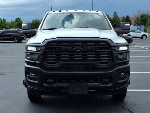 New 2025 RAM 3500 Tradesman AWD/4WD image 21