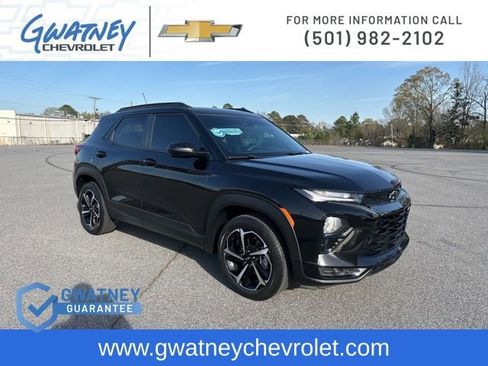 Used 2021 Chevrolet TrailBlazer RS w/ Technology Package image 3