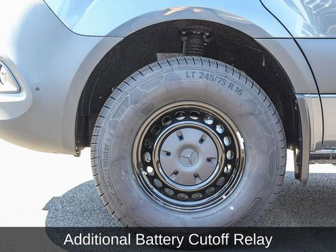 Used 2024 Mercedes-Benz Sprinter 144 Cargo image 17