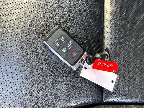 Used 2021 Jaguar F-PACE S image 11