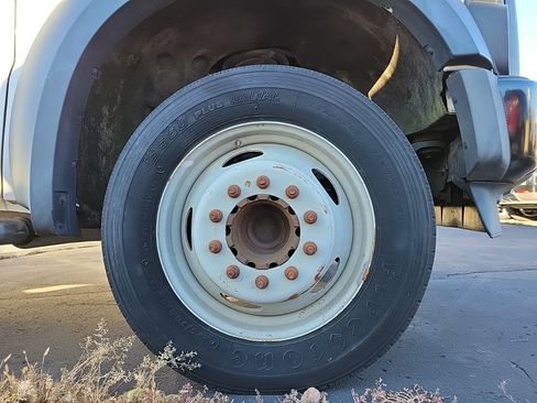 Used 2009 Ford F450 XL RWD image 5