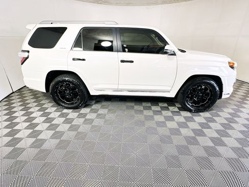 Used 2014 Toyota 4Runner Limited RWD image 2