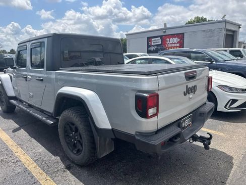 Used 2022 Jeep Gladiator Sport AWD/4WD image 5
