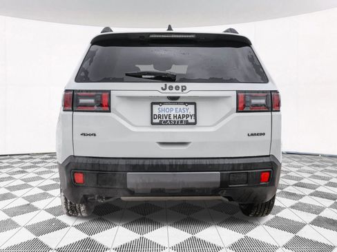 New 2026 Jeep Cherokee Laredo image 12