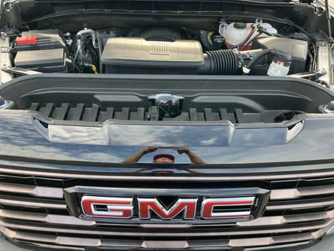 Used 2025 GMC Sierra 1500 AT4X AWD/4WD image 40