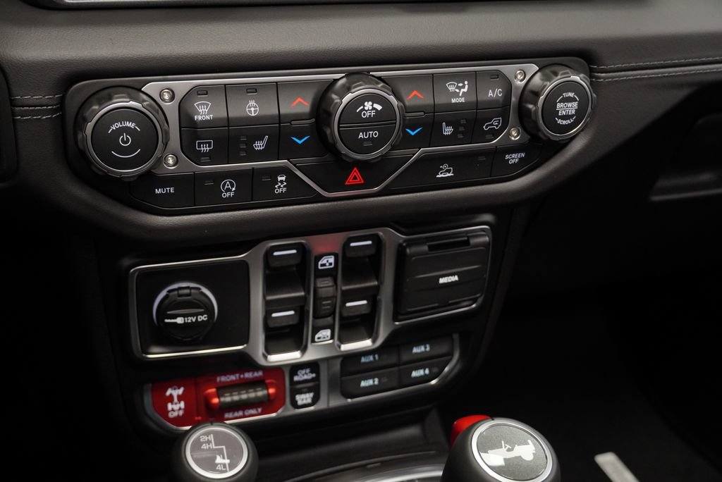 New 2026 Jeep Wrangler Unlimited Rubicon AWD/4WD image 24