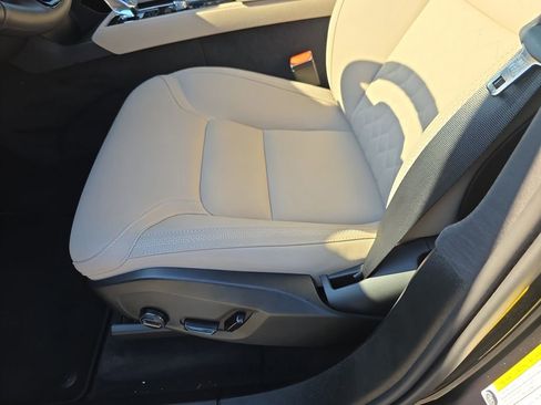 Certified 2025 Volvo XC90 B6 Plus image 20
