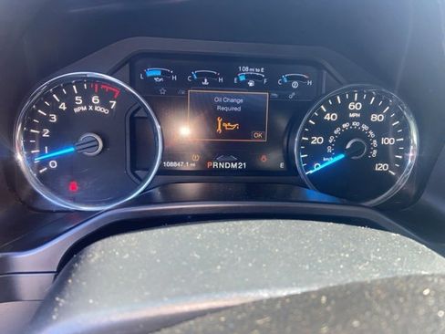 Used 2015 Ford F150 Lariat w/ Equipment Group 502A Luxury image 12