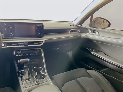 Used 2023 Kia K5 LXS image 22
