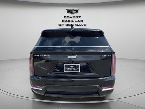 New 2025 Cadillac Escalade IQ Luxury 1 image 8