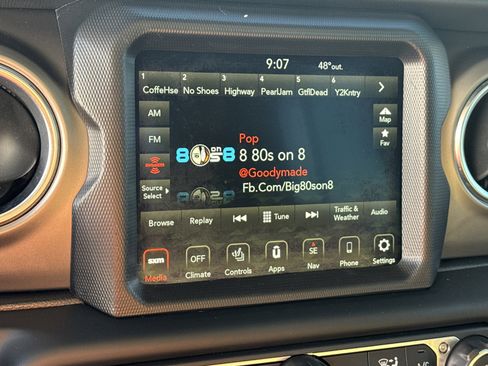 Used 2020 Jeep Gladiator Rubicon image 33