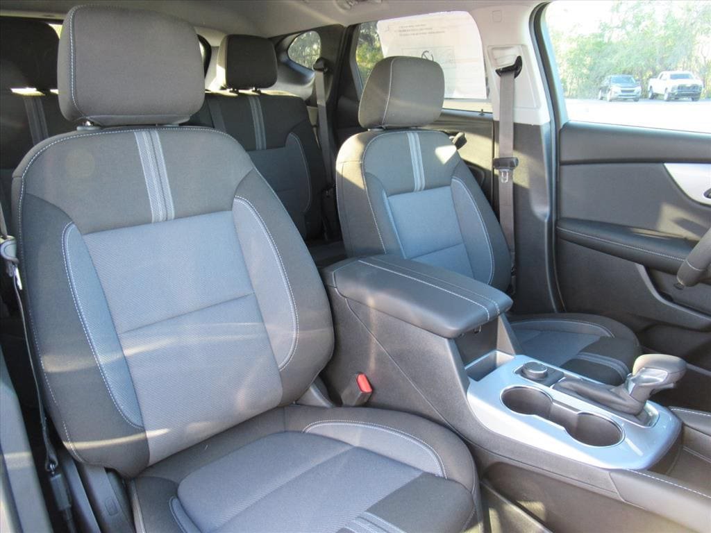 New 2025 Chevrolet Blazer LT FWD image 7