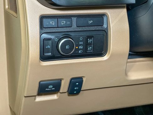 Used 2024 Ford F250 Lariat w/ Tremor Off-Road Package AWD/4WD image 26