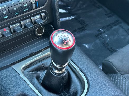 Used 2016 Ford Mustang Shelby GT350R w/ GT350R Equipment Group 920A image 20