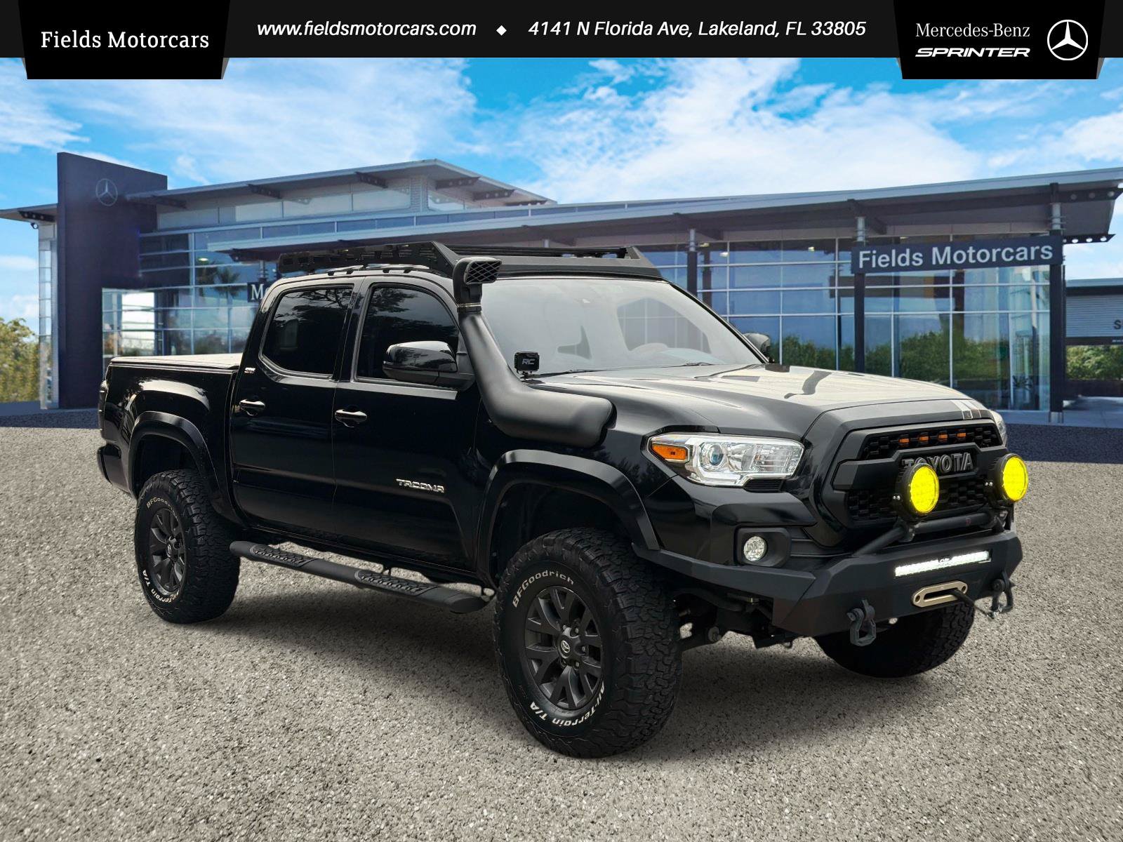 Used 2022 Toyota Tacoma SR5 w/ Technology Package AWD/4WD image 1