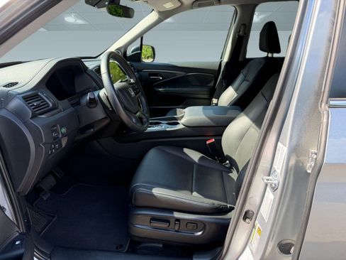 Used 2025 Honda Ridgeline RTL image 5