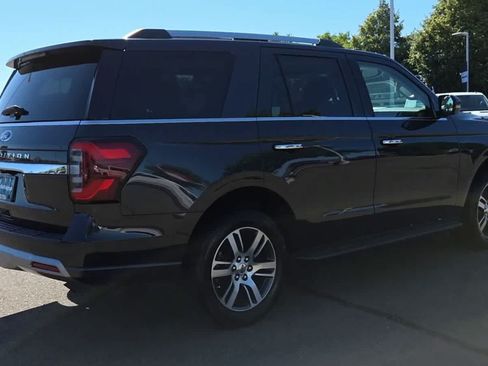 Used 2024 Ford Expedition Limited AWD/4WD image 8