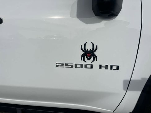 Used 2024 Chevrolet Silverado 2500 Custom image 33