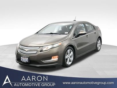 Used 2015 Chevrolet Volt w/ Enhanced Safety Package 1