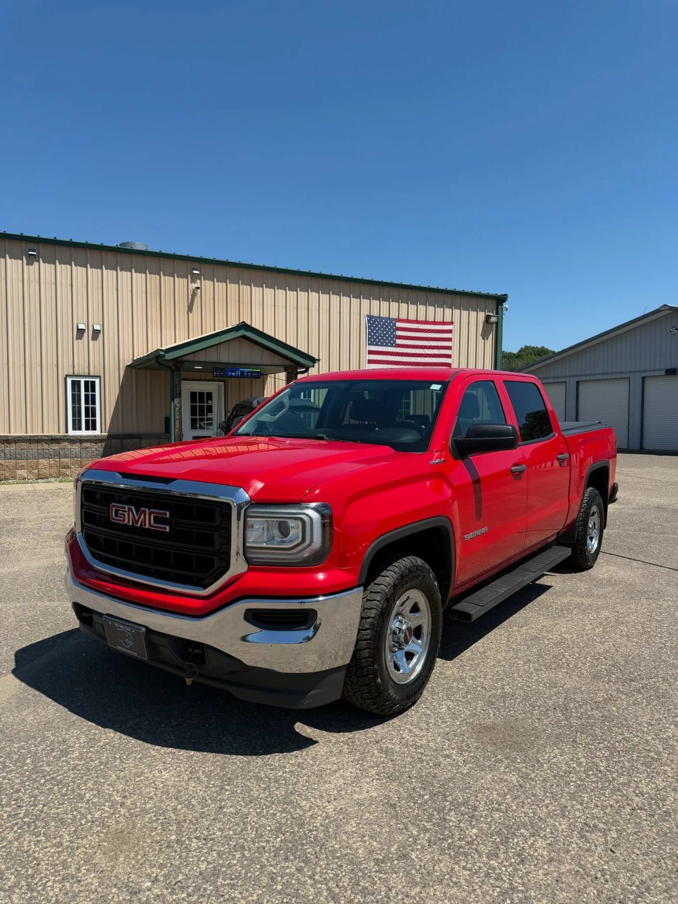 Used 2016 GMC Sierra 1500 4x4 Crew Cab w/ Sierra Appearance Package image 1