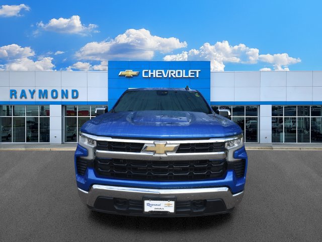 Used 2022 Chevrolet Silverado 1500 LT w/ Convenience Package II AWD/4WD image 8