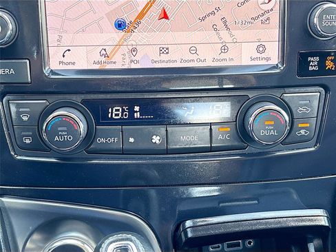 Used 2023 Nissan Maxima SL FWD image 16