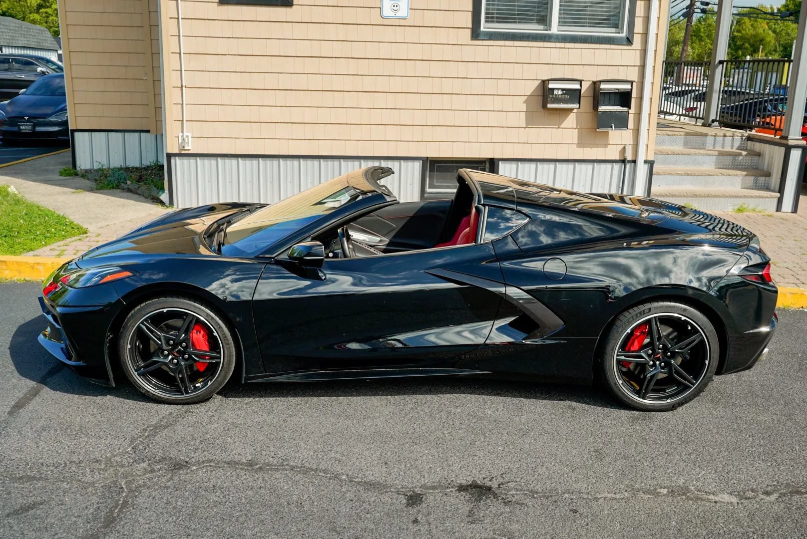 Used 2021 Chevrolet Corvette Stingray Coupe w/ 1LT RWD image 8