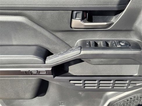 Used 2024 Toyota Tacoma TRD Sport image 15