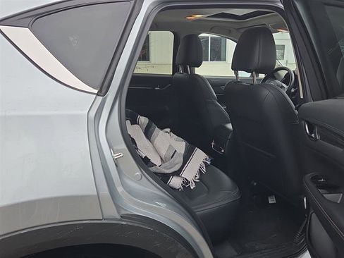 Used 2022 MAZDA CX-5 AWD 2.5 S w/ Premium Package image 18