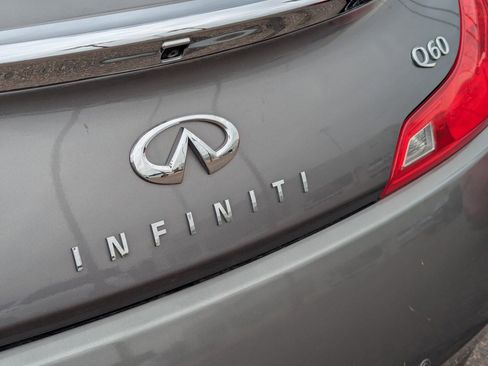 Used 2015 INFINITI Q60 Journey w/ Premium Package image 10