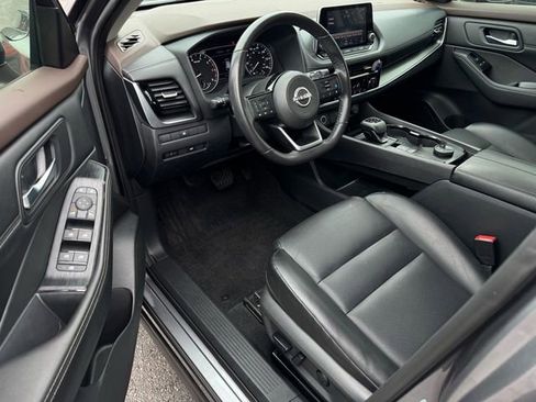 Certified 2022 Nissan Rogue SV w/ SV Premium Package image 11