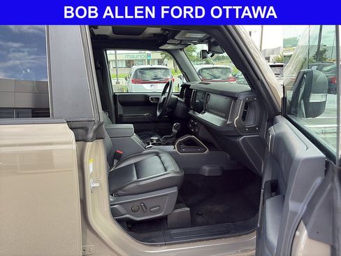 Used 2025 Ford Bronco Badlands AWD/4WD image 9