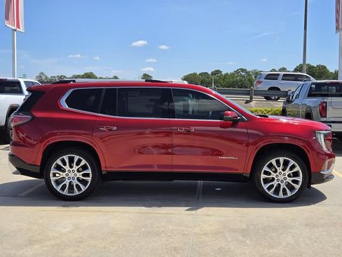 Used 2024 GMC Acadia Denali w/ Super Cruise Package FWD image 4