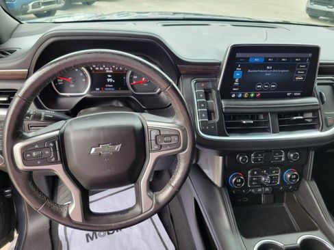 Used 2021 Chevrolet Suburban Z71 w/ Z71 Off-Road Package image 12