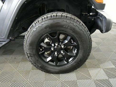 Used 2021 Jeep Wrangler Sport image 17