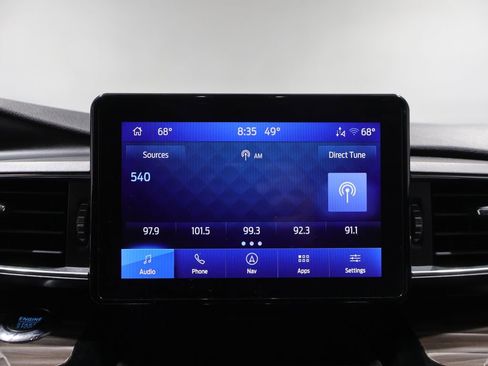 Used 2022 Ford Explorer Limited w/ Equipment Group 301A AWD/4WD image 25