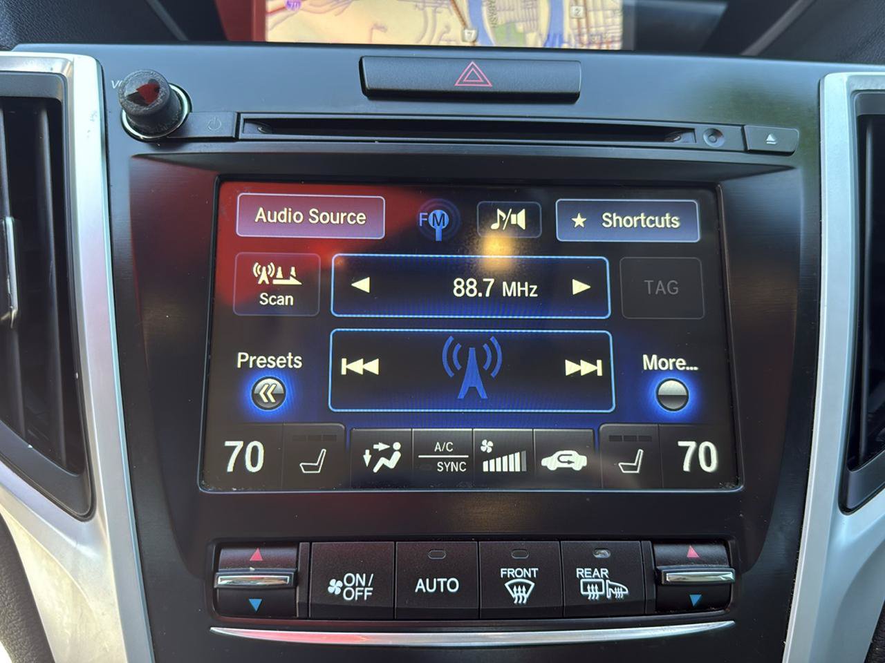 Used 2015 Acura TLX w/ Technology Package AWD/4WD image 19