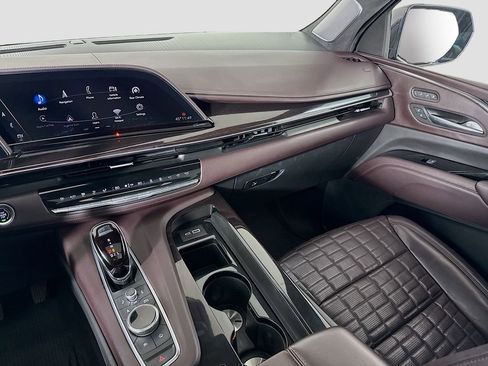 Used 2021 Cadillac Escalade Sport Platinum image 25