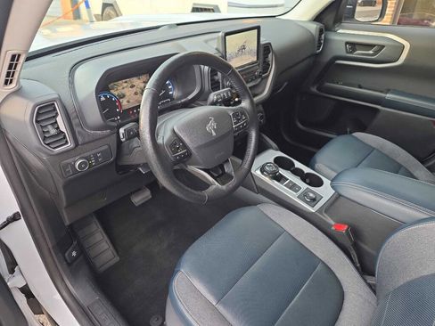 Used 2021 Ford Bronco Sport Outer Banks image 9