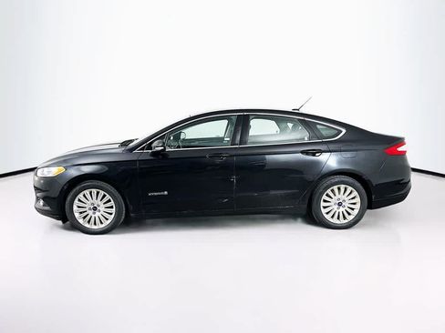 Used 2014 Ford Fusion SE w/ Equipment Group 502A FWD image 3