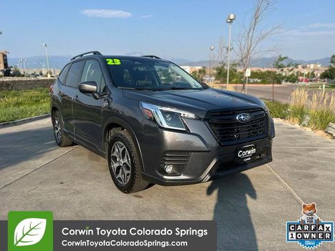Used 2024 Subaru Forester Premium AWD/4WD image 1