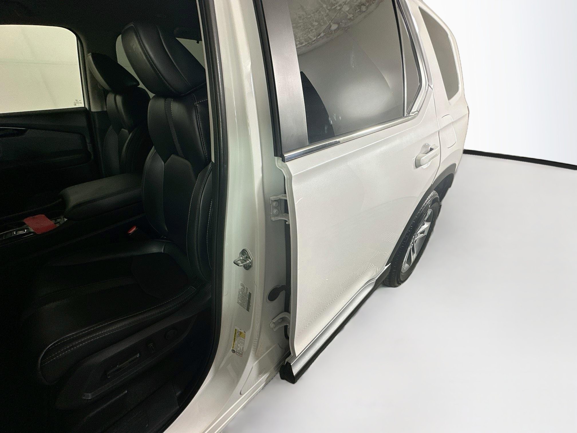 Used 2023 Honda Pilot EX-L image 12