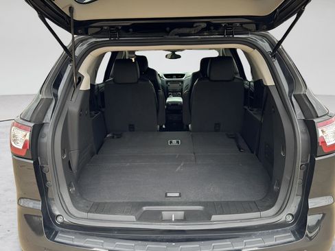 Used 2015 Chevrolet Traverse LT image 22