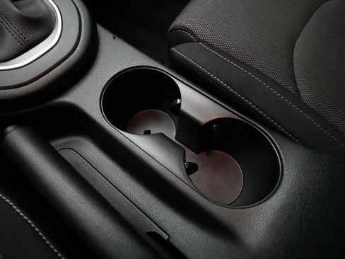 Certified 2024 Kia Forte LXS w/ LXS Technology Package image 16