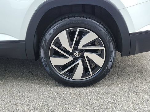 Used 2024 Volkswagen Atlas SE FWD image 5