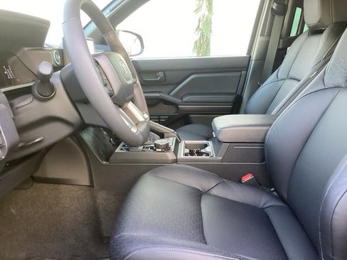 Used 2026 Toyota 4Runner SR5 image 2