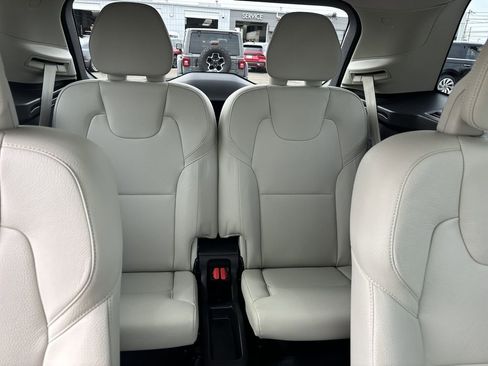 Used 2020 Volvo XC90 T6 Momentum image 20