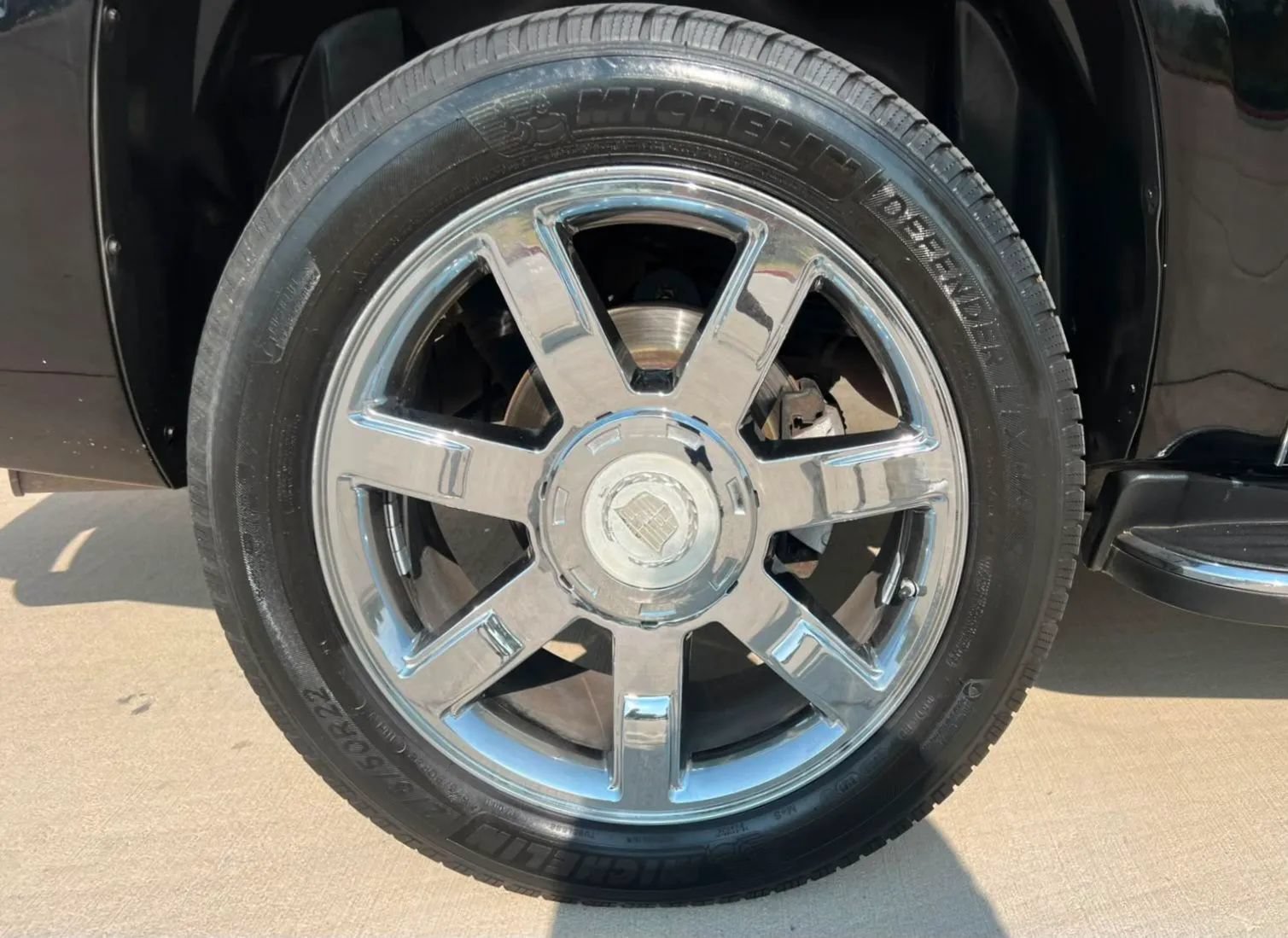 Used 2007 Cadillac Escalade EXT w/ Information Package AWD/4WD image 46