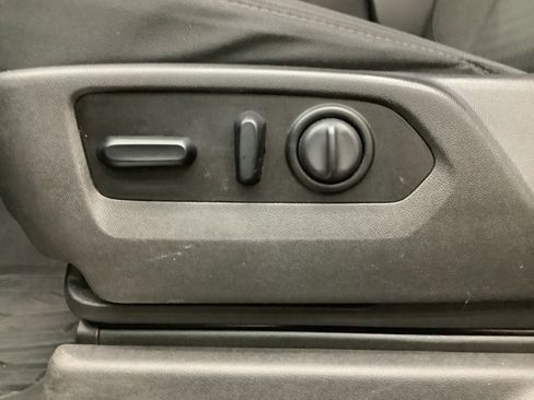 Used 2020 GMC Sierra 1500 Elevation w/ Elevation Value Package image 15